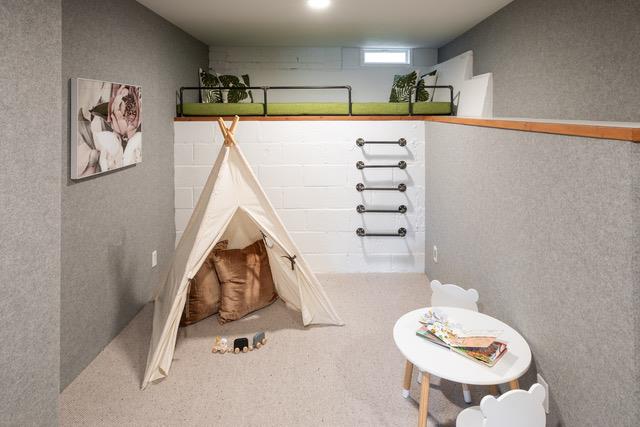 Detail Gallery Image 25 of 36 For 1541 Hull Dr, San Carlos,  CA 94070 - 4 Beds | 2/1 Baths