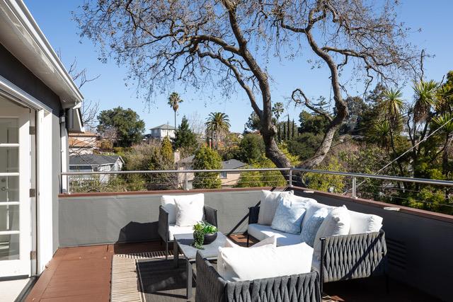 Detail Gallery Image 28 of 36 For 1541 Hull Dr, San Carlos,  CA 94070 - 4 Beds | 2/1 Baths