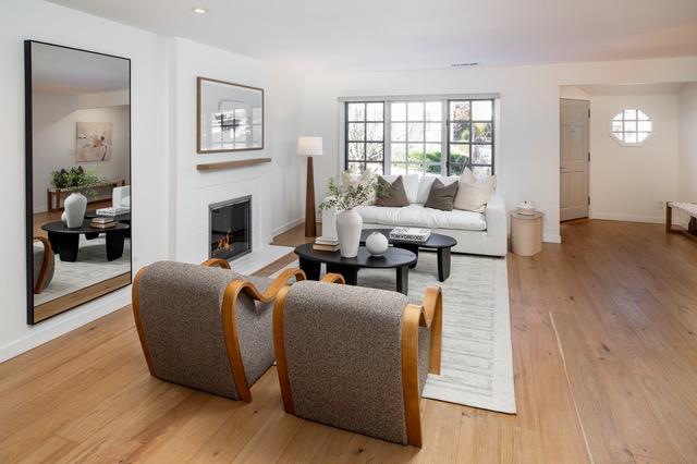 Detail Gallery Image 8 of 36 For 1541 Hull Dr, San Carlos,  CA 94070 - 4 Beds | 2/1 Baths