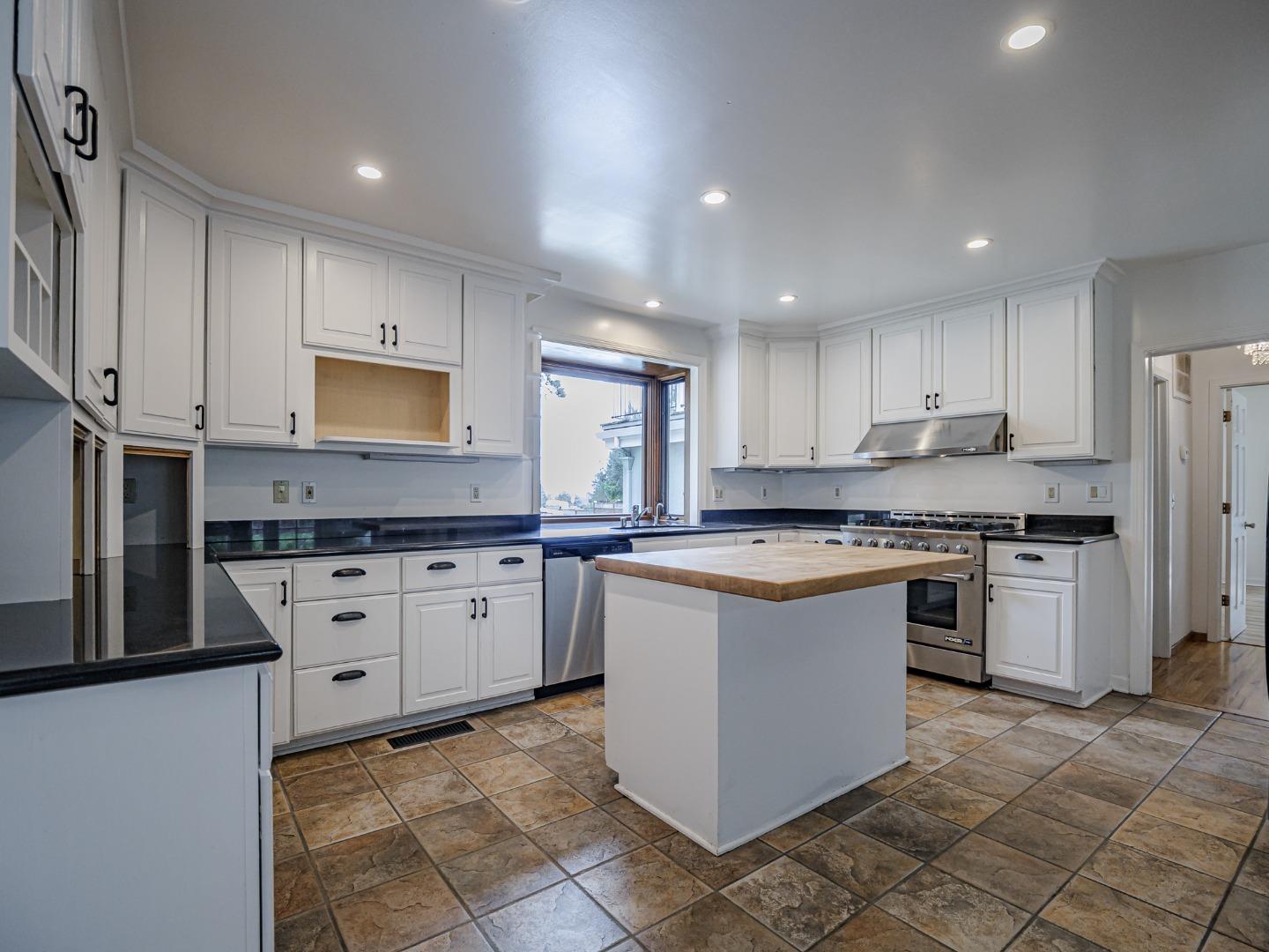 Detail Gallery Image 46 of 55 For 1459 High St, Santa Cruz,  CA 95060 - – Beds | – Baths