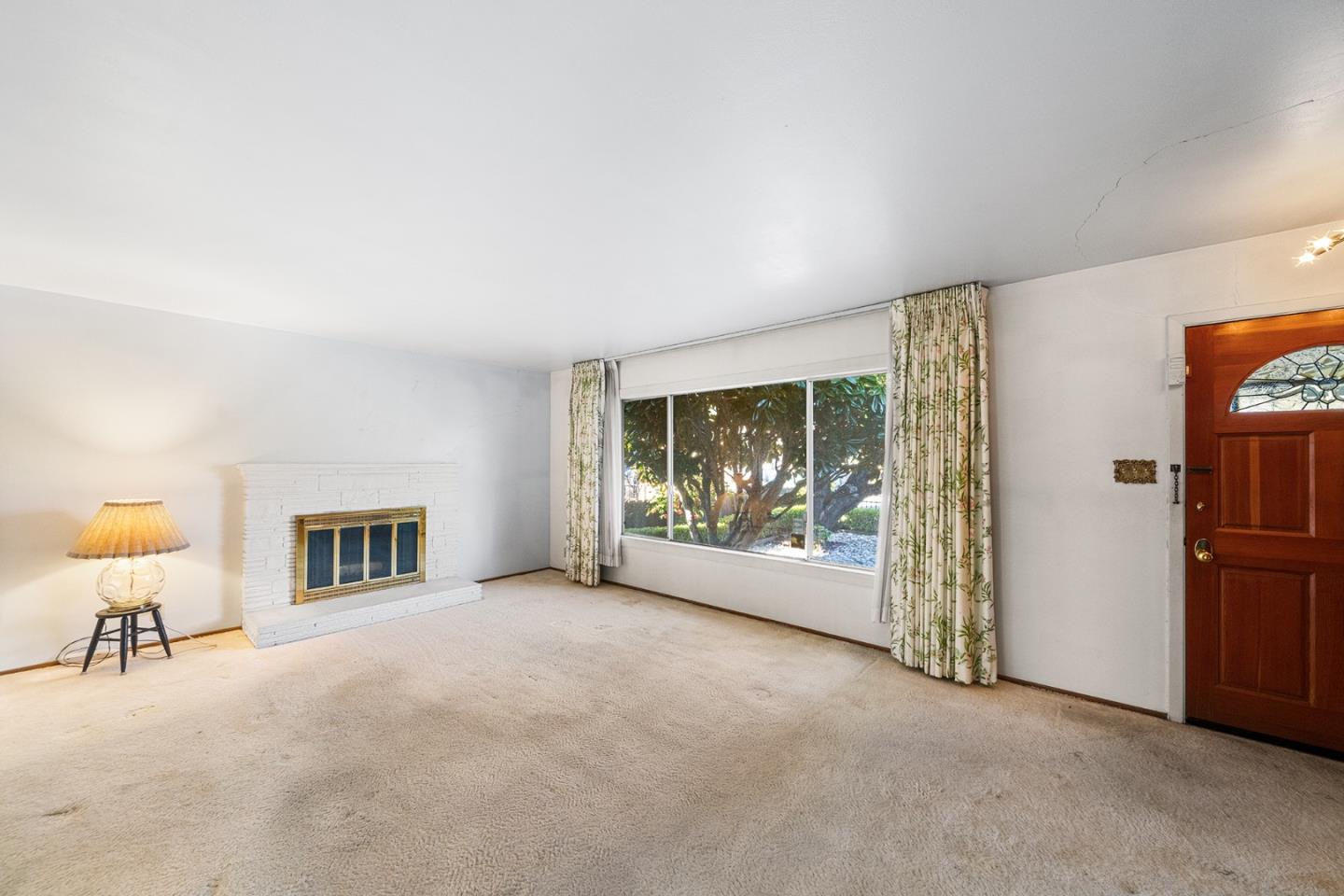 Detail Gallery Image 3 of 33 For 642 14th Ave, Menlo Park,  CA 94025 - 2 Beds | 1/1 Baths