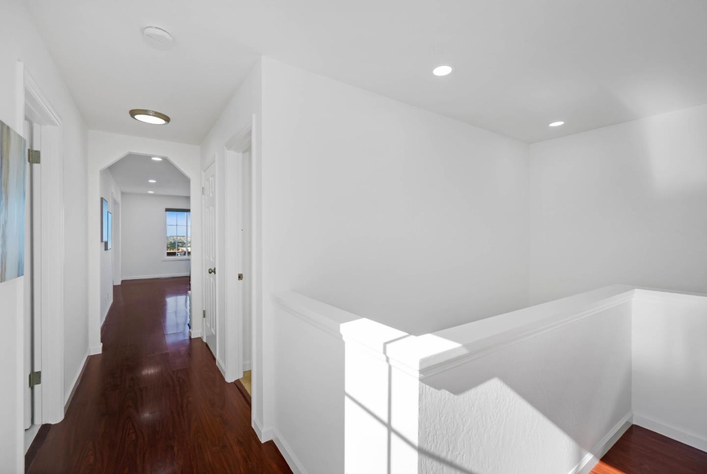 Detail Gallery Image 10 of 31 For 584 Hillside Blvd, Daly City,  CA 94014 - 4 Beds | 2/1 Baths