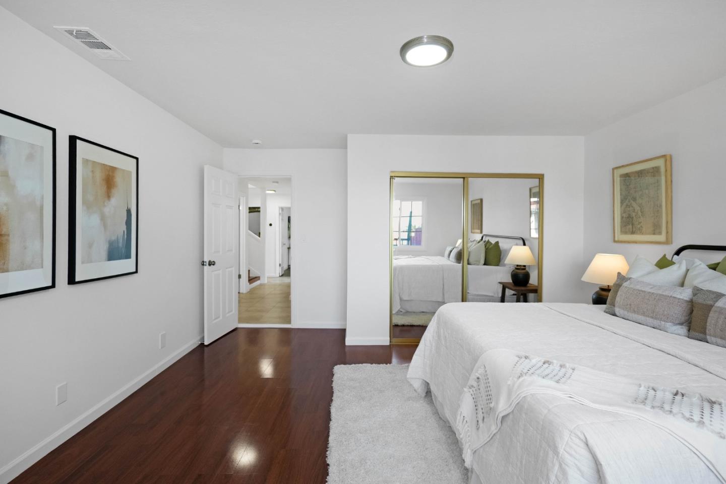 Detail Gallery Image 18 of 31 For 584 Hillside Blvd, Daly City,  CA 94014 - 4 Beds | 2/1 Baths