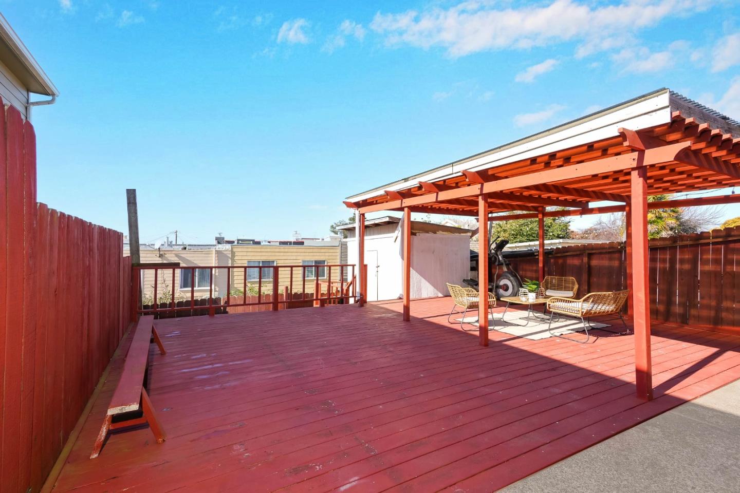 Detail Gallery Image 21 of 31 For 584 Hillside Blvd, Daly City,  CA 94014 - 4 Beds | 2/1 Baths