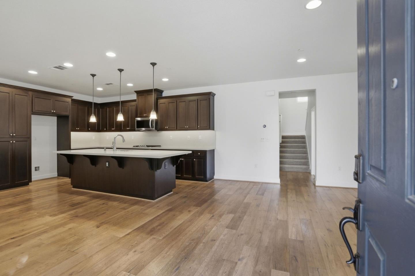 Detail Gallery Image 4 of 29 For 5003 3rd Ave, Marina,  CA 93933 - 3 Beds | 2/1 Baths