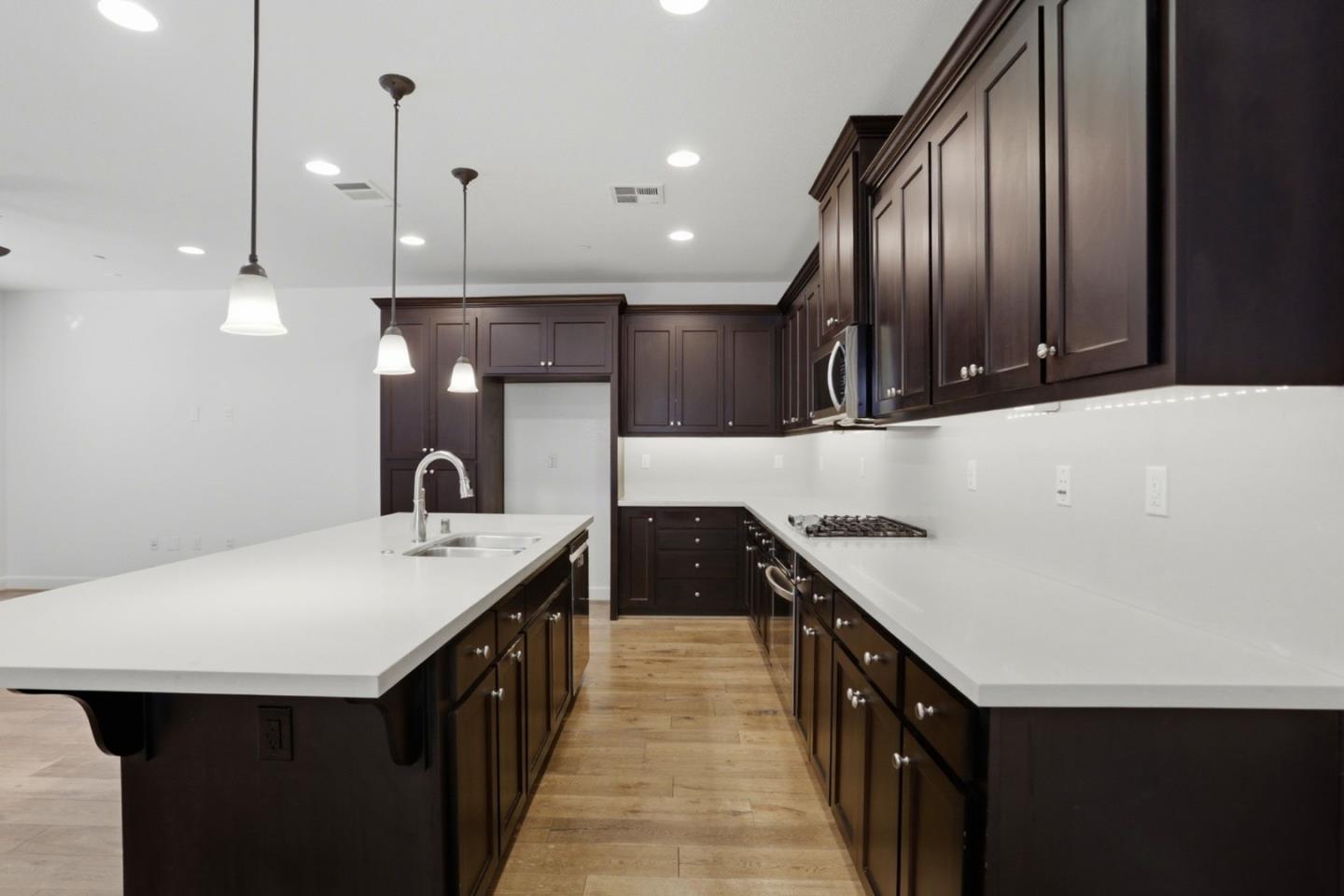 Detail Gallery Image 9 of 29 For 5003 3rd Ave, Marina,  CA 93933 - 3 Beds | 2/1 Baths