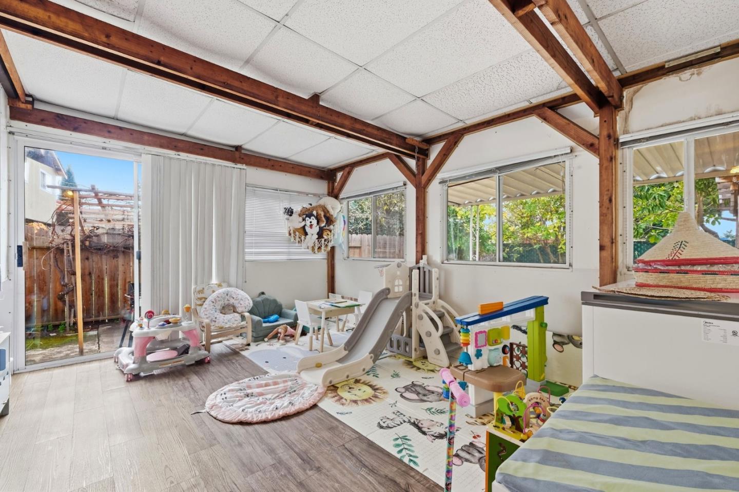 Detail Gallery Image 19 of 42 For 1729 Sherman Dr, Union City,  CA 94587 - 4 Beds | 3 Baths