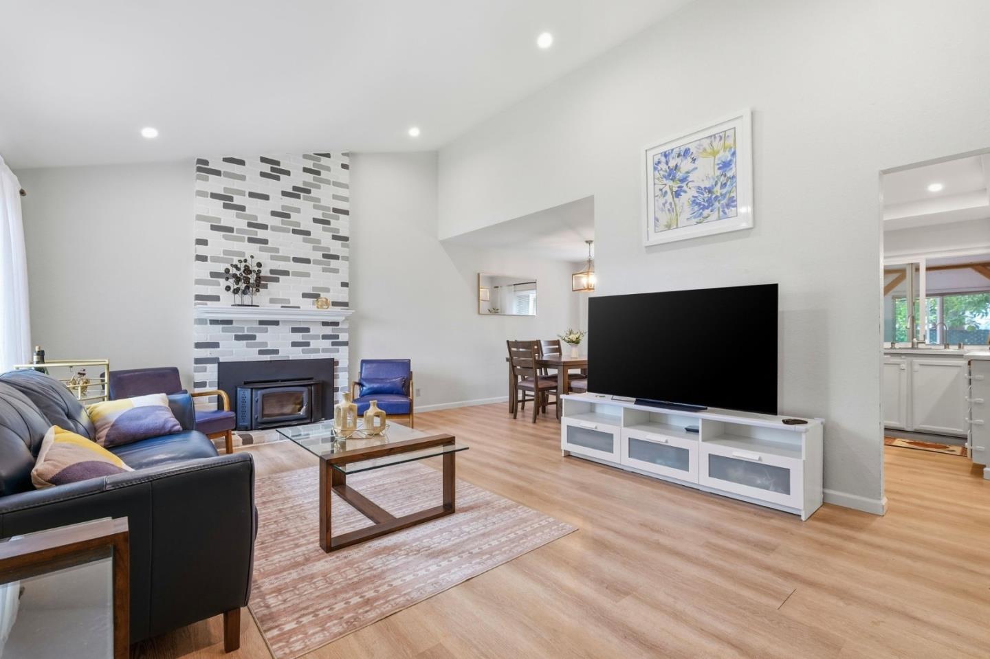 Detail Gallery Image 4 of 42 For 1729 Sherman Dr, Union City,  CA 94587 - 4 Beds | 3 Baths