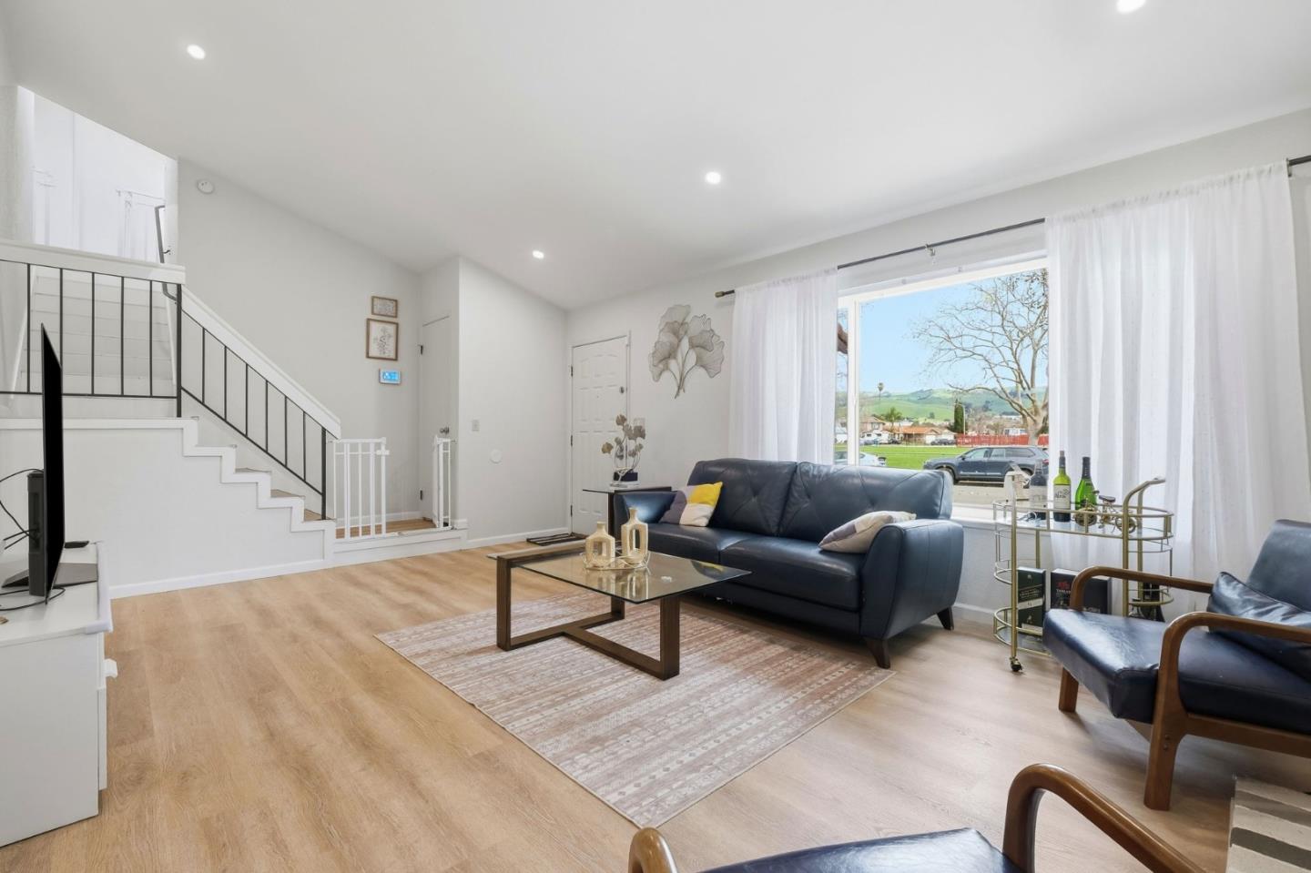 Detail Gallery Image 6 of 42 For 1729 Sherman Dr, Union City,  CA 94587 - 4 Beds | 3 Baths