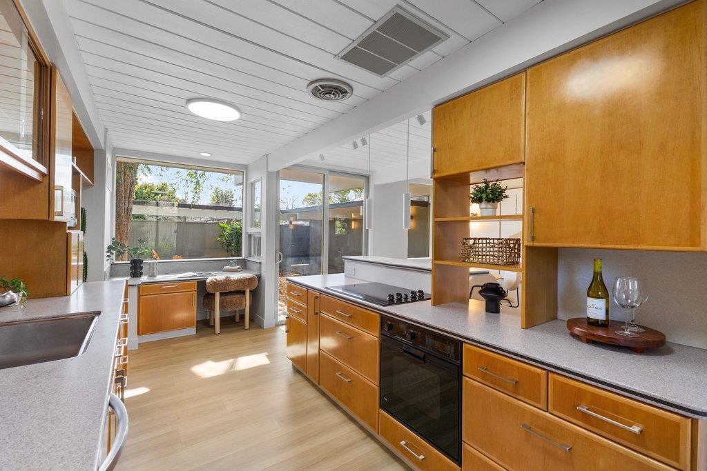 Detail Gallery Image 23 of 75 For 729 Stendhal Ln, Cupertino,  CA 95014 - 4 Beds | 2 Baths