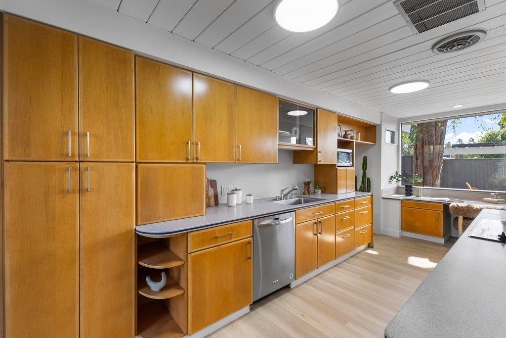 Detail Gallery Image 24 of 75 For 729 Stendhal Ln, Cupertino,  CA 95014 - 4 Beds | 2 Baths