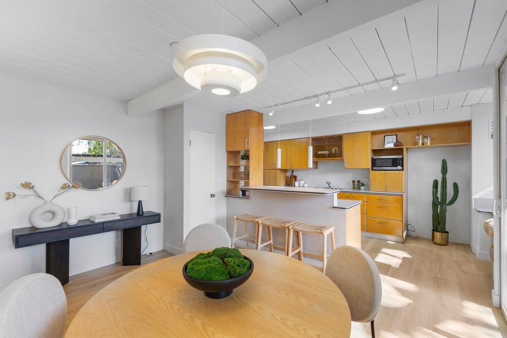 Detail Gallery Image 37 of 75 For 729 Stendhal Ln, Cupertino,  CA 95014 - 4 Beds | 2 Baths