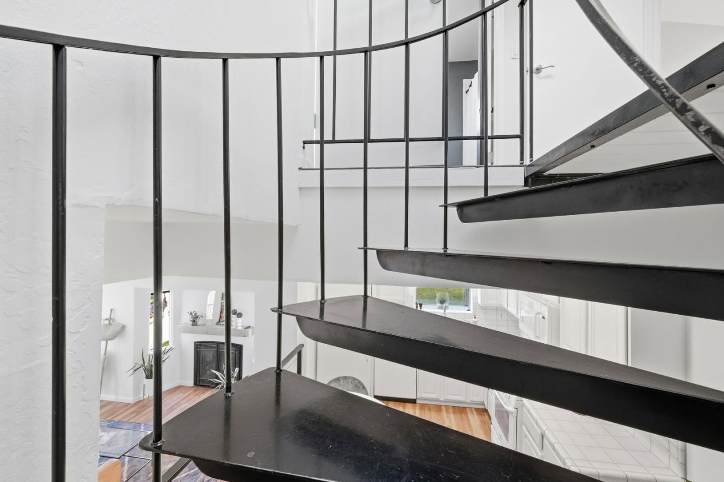 Detail Gallery Image 16 of 40 For 373 Sandalwood Dr, Aptos,  CA 95003 - 2 Beds | 1/1 Baths