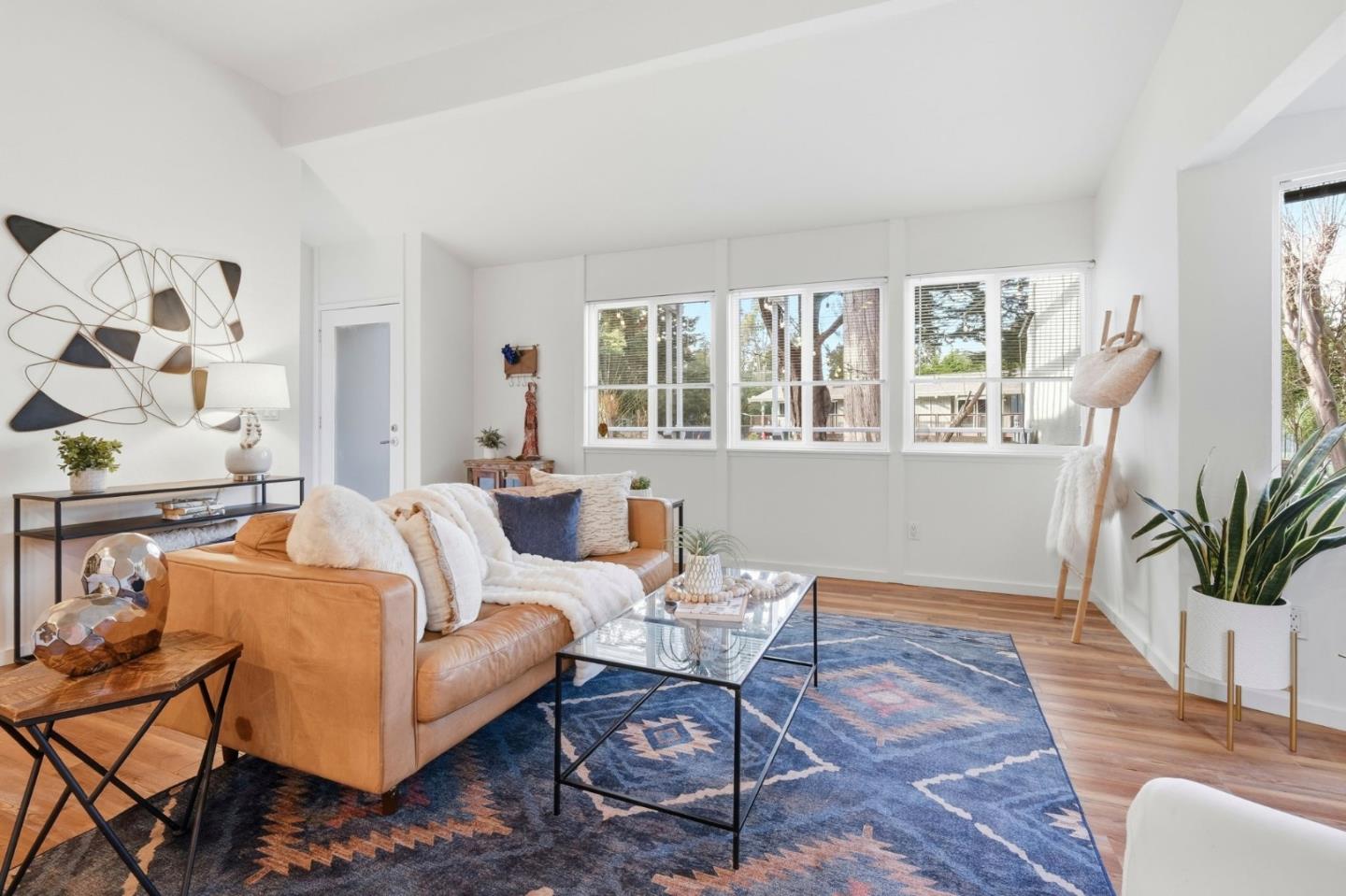 Detail Gallery Image 6 of 40 For 373 Sandalwood Dr, Aptos,  CA 95003 - 2 Beds | 1/1 Baths