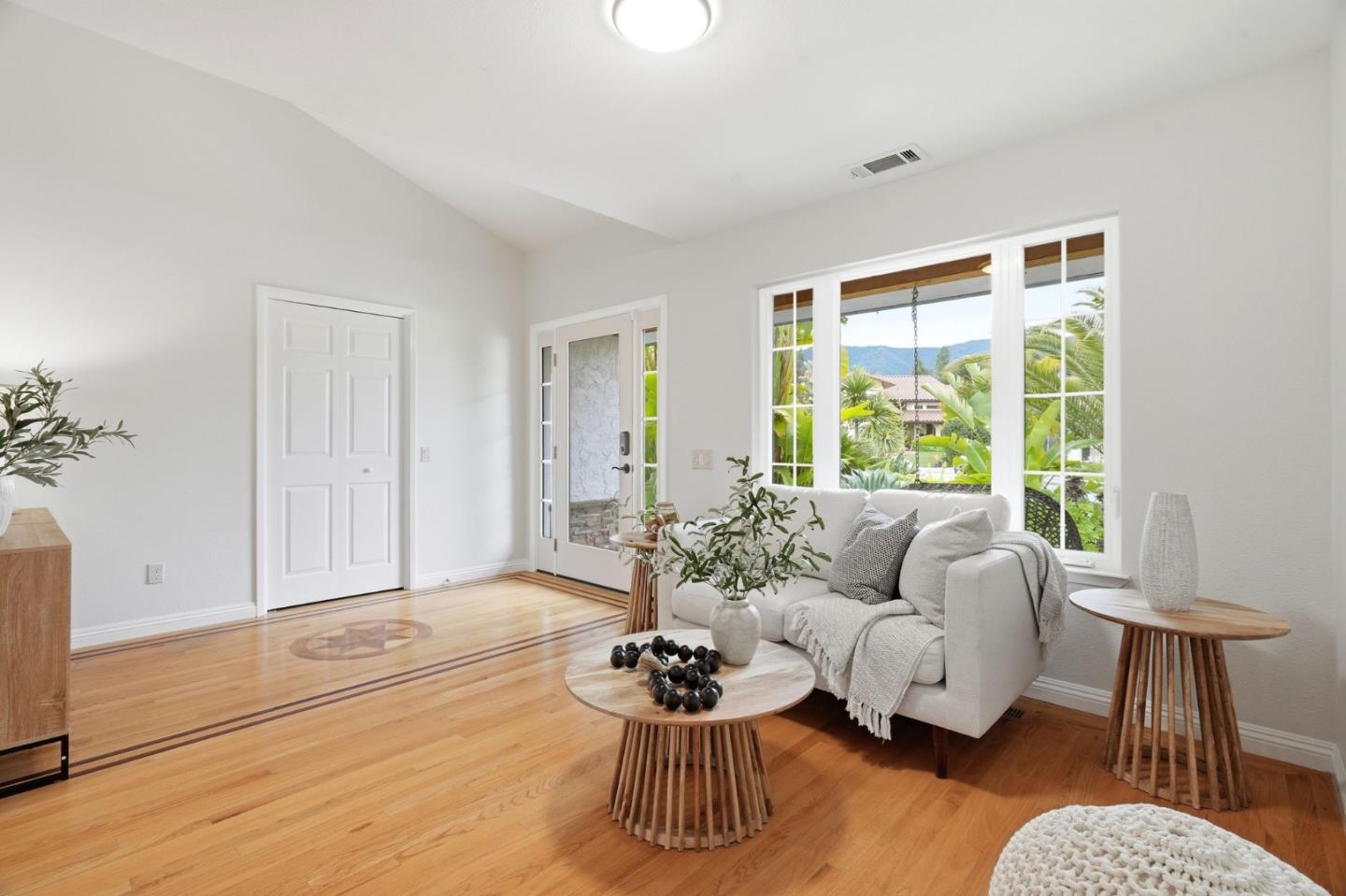 Detail Gallery Image 10 of 61 For 1516 Ivan Pl, San Jose,  CA 95120 - 3 Beds | 2 Baths