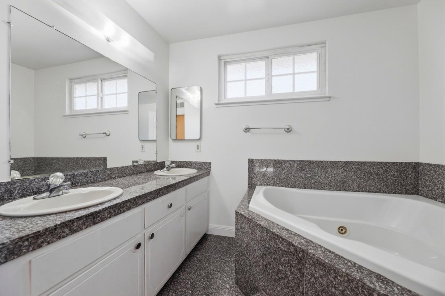 Detail Gallery Image 30 of 39 For 134 Herlong Ave, San Jose,  CA 95123 - 4 Beds | 3 Baths