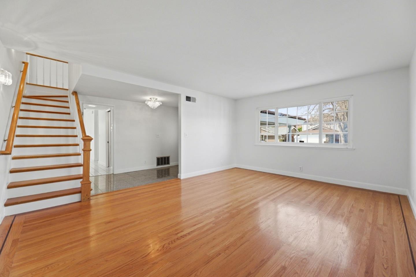 Detail Gallery Image 9 of 39 For 134 Herlong Ave, San Jose,  CA 95123 - 4 Beds | 3 Baths