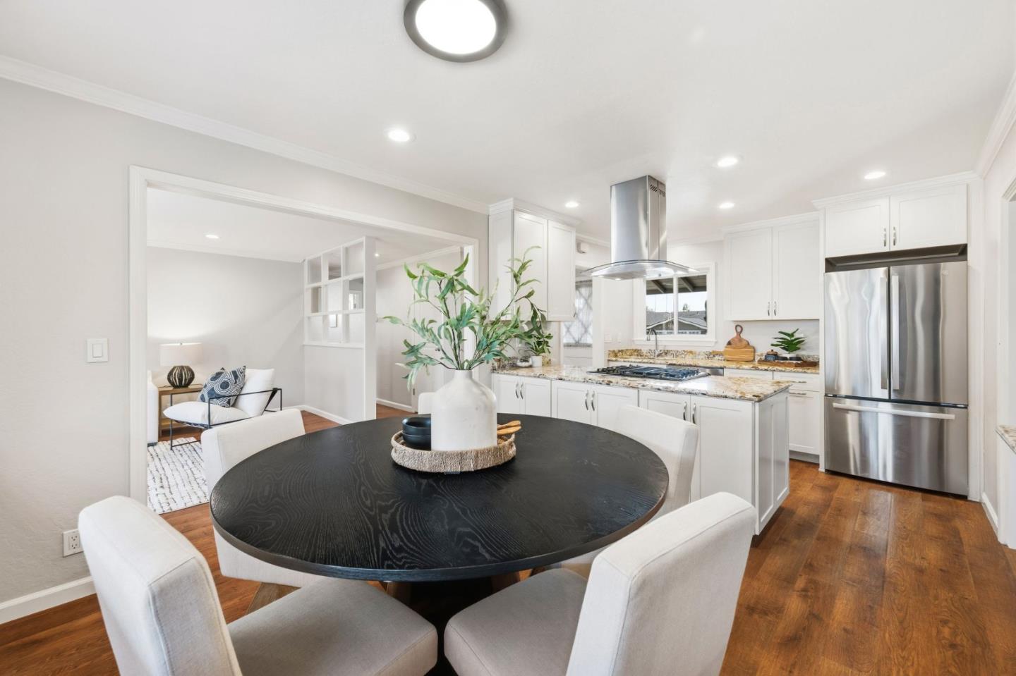 Detail Gallery Image 11 of 39 For 173 Branbury Dr, Campbell,  CA 95008 - 3 Beds | 2/1 Baths