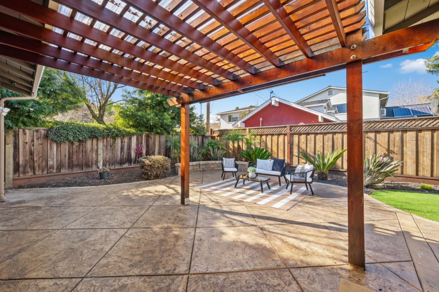 Detail Gallery Image 27 of 39 For 173 Branbury Dr, Campbell,  CA 95008 - 3 Beds | 2/1 Baths