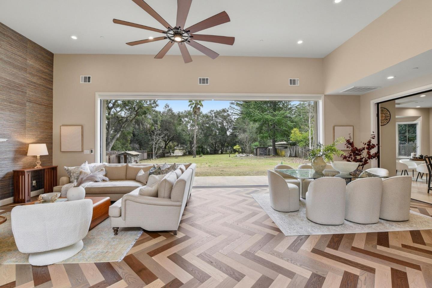 Detail Gallery Image 13 of 61 For 15180 Pepper Ln, Saratoga,  CA 95070 - 6 Beds | 5/1 Baths