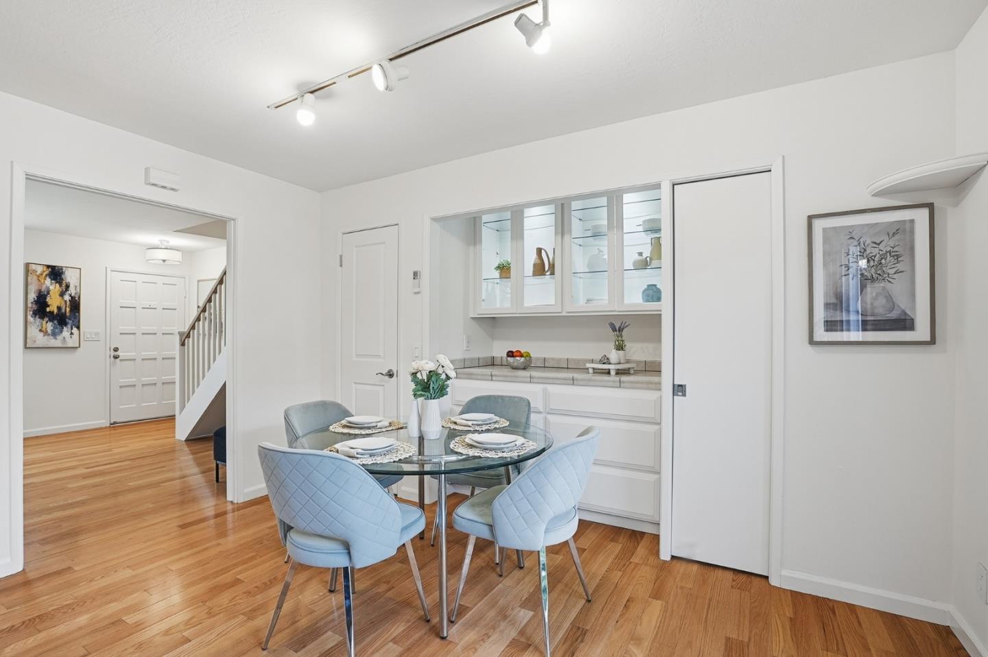 Detail Gallery Image 5 of 53 For 1140 Glenmeadow Court, San Jose,  CA 95125 - 3 Beds | 2/1 Baths