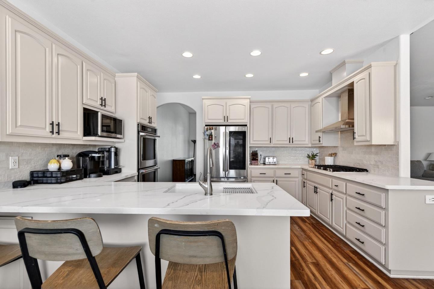 Detail Gallery Image 14 of 57 For 313 Taryn Ct, Hollister,  CA 95023 - 4 Beds | 3 Baths