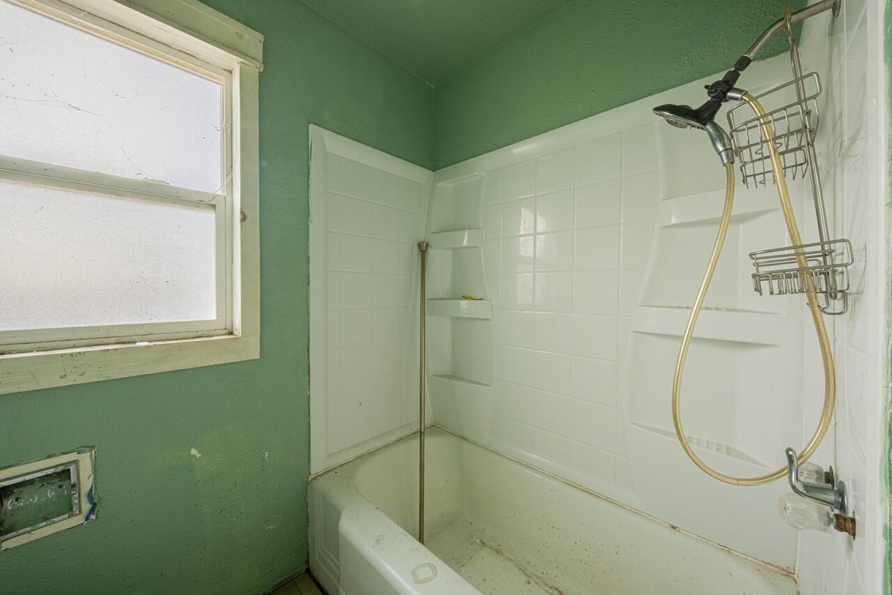 Detail Gallery Image 19 of 23 For 276 Noice, Salinas,  CA 93906 - 2 Beds | 1 Baths