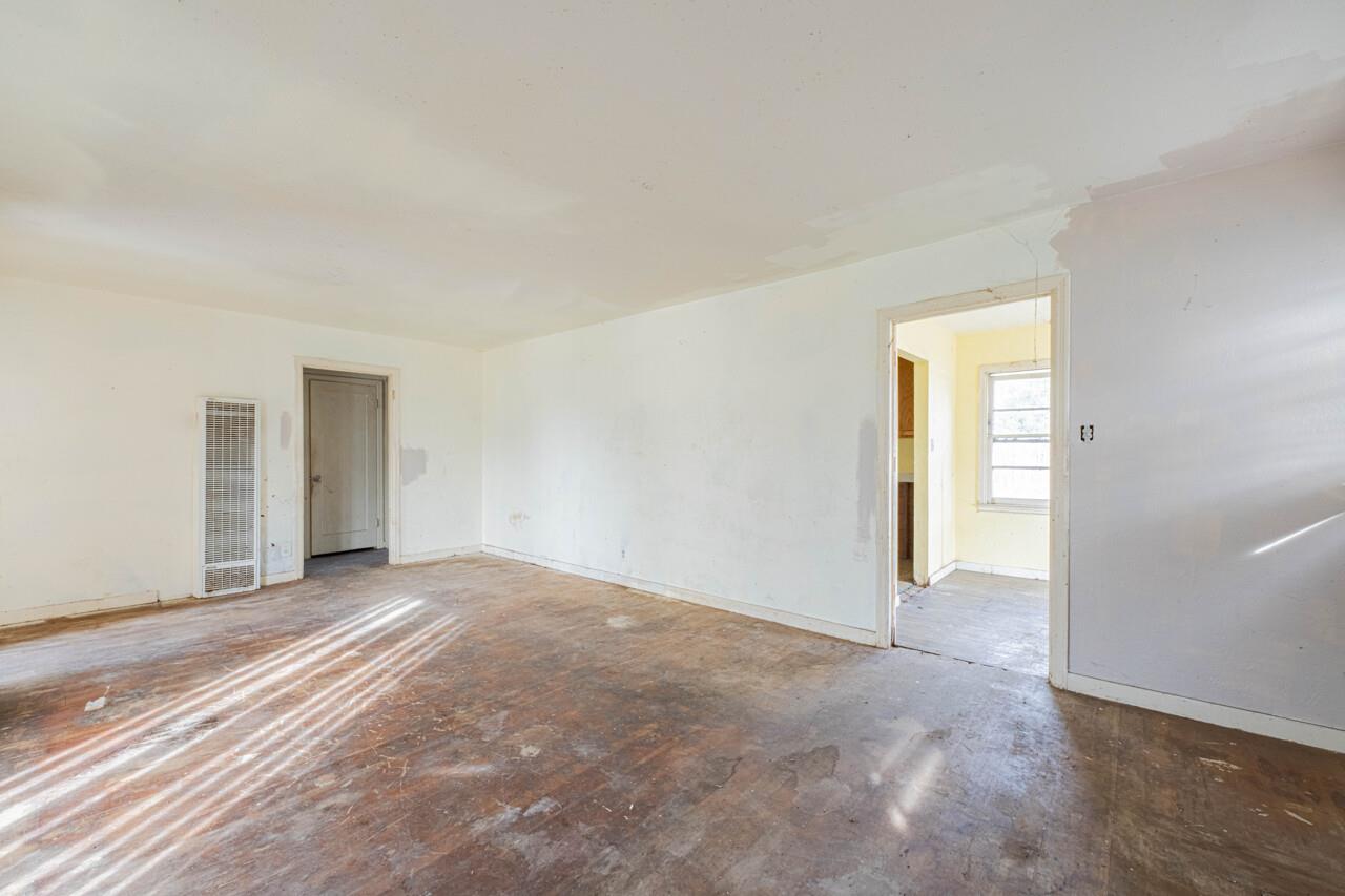 Detail Gallery Image 8 of 23 For 276 Noice, Salinas,  CA 93906 - 2 Beds | 1 Baths