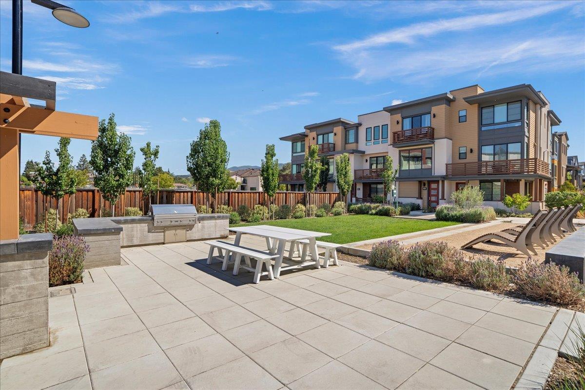 Detail Gallery Image 21 of 25 For 16293 Gellatt Ct, Los Gatos,  CA 95032 - 2 Beds | 2 Baths