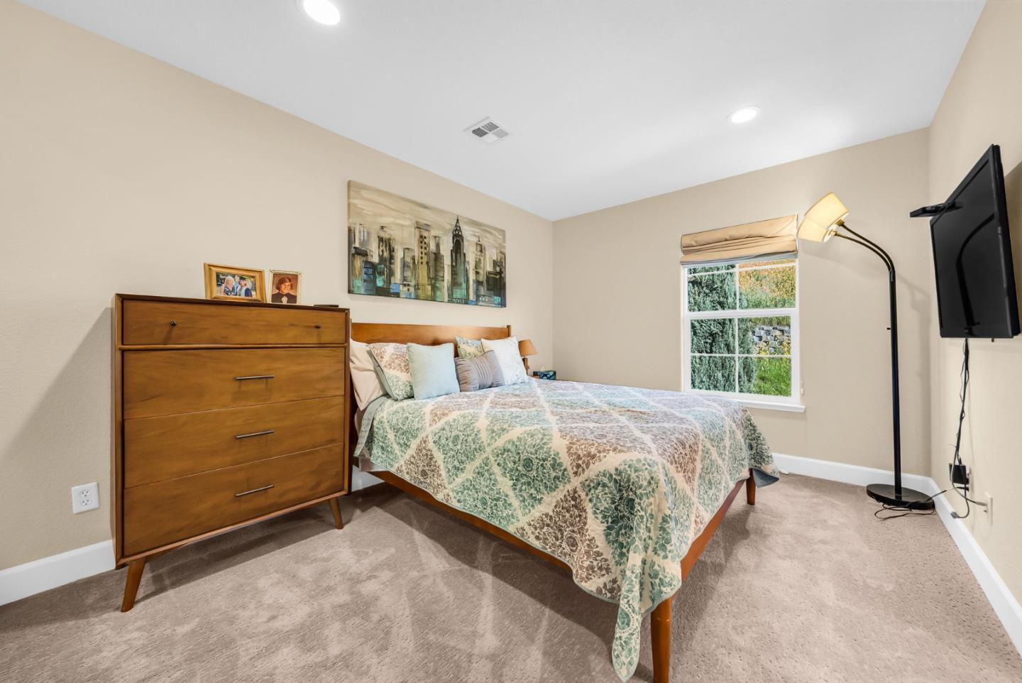 Detail Gallery Image 23 of 39 For 303 Mullinix Way, San Jose,  CA 95136 - 3 Beds | 2/1 Baths