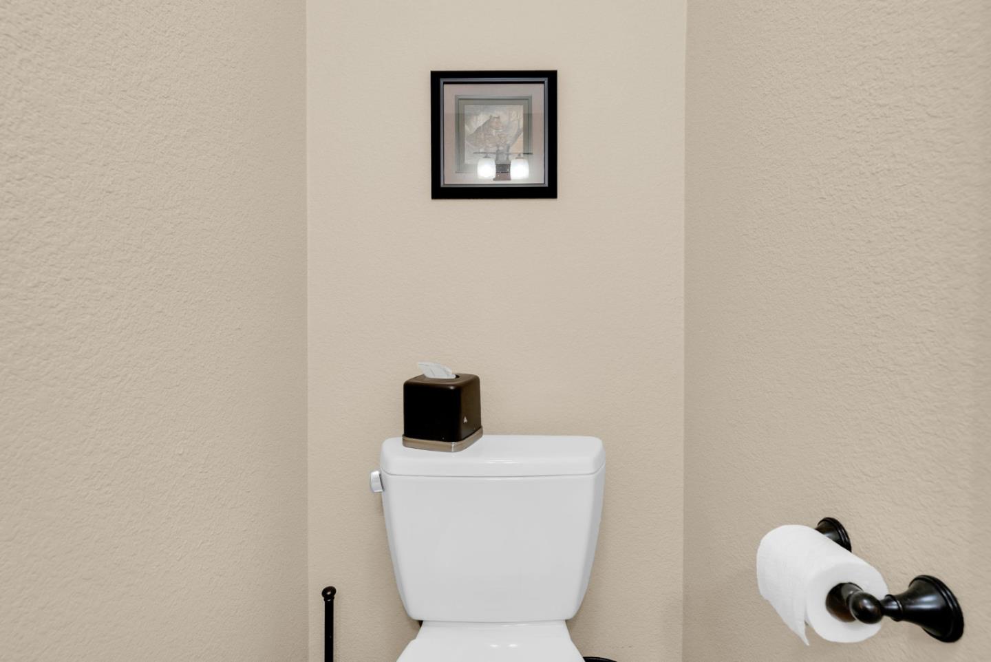 Detail Gallery Image 33 of 39 For 303 Mullinix Way, San Jose,  CA 95136 - 3 Beds | 2/1 Baths