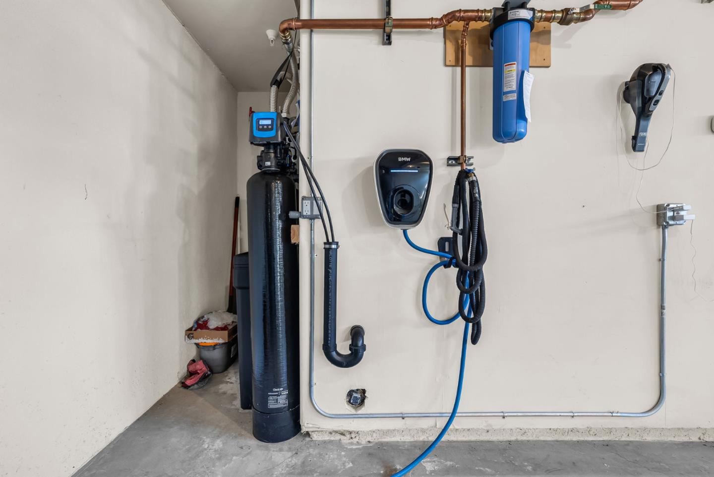 Detail Gallery Image 36 of 39 For 303 Mullinix Way, San Jose,  CA 95136 - 3 Beds | 2/1 Baths