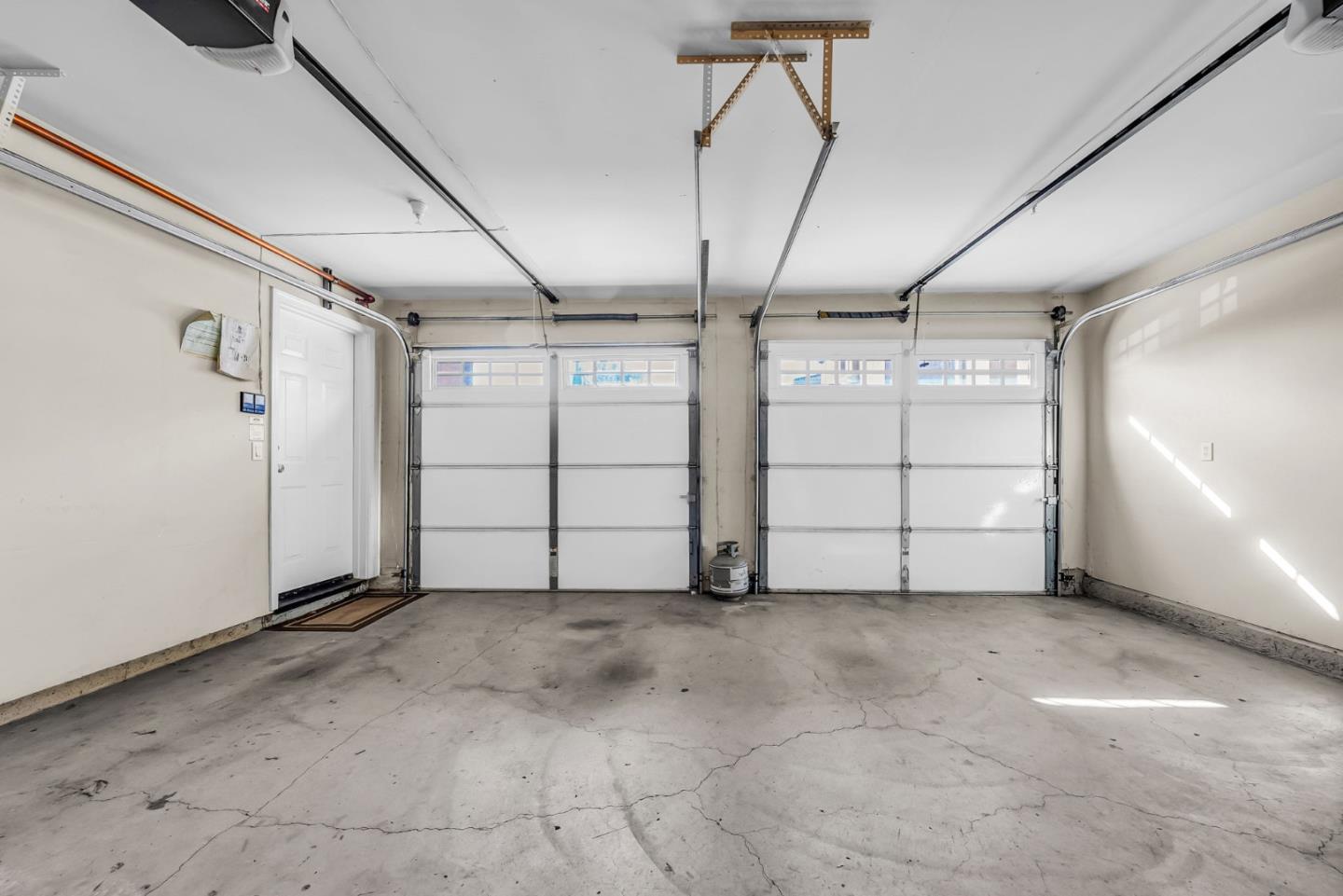 Detail Gallery Image 38 of 39 For 303 Mullinix Way, San Jose,  CA 95136 - 3 Beds | 2/1 Baths