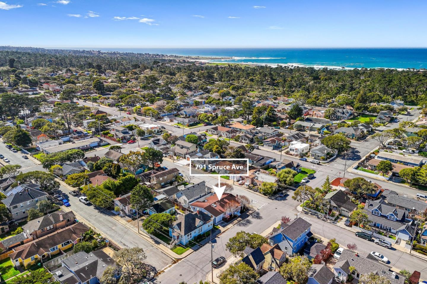 Detail Gallery Image 34 of 37 For 791 Spruce Ave, Pacific Grove,  CA 93950 - 4 Beds | 2 Baths