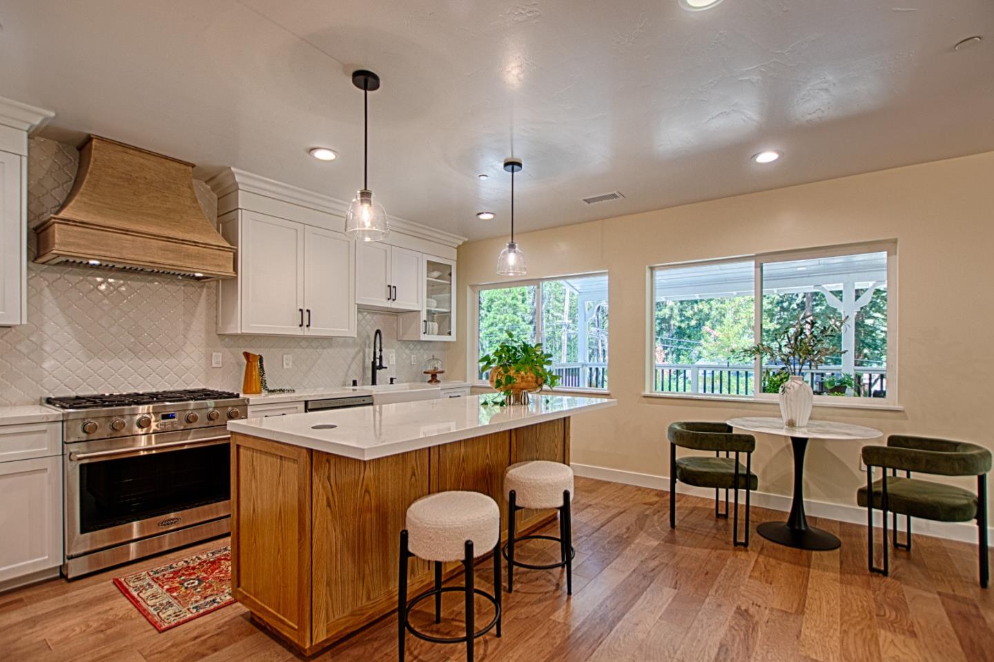 Detail Gallery Image 6 of 32 For 341 Lake Dr, Boulder Creek,  CA 95006 - 4 Beds | 4 Baths