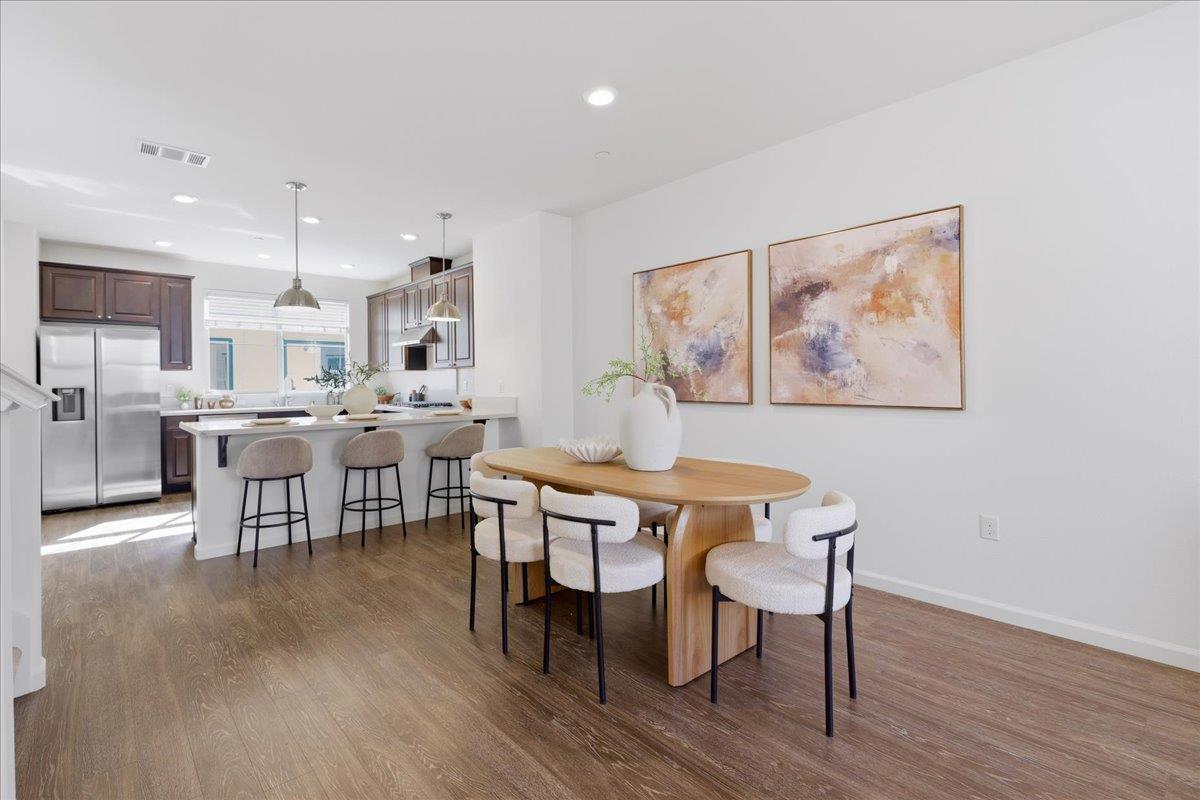 Detail Gallery Image 12 of 46 For 3058 San Jose Vineyard Ct #4,  San Jose,  CA 95136 - 4 Beds | 3/1 Baths