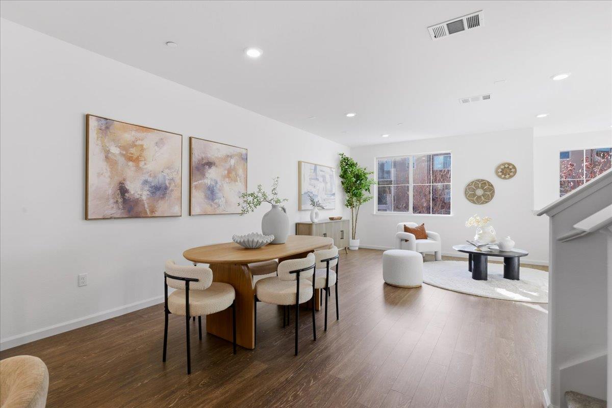 Detail Gallery Image 13 of 46 For 3058 San Jose Vineyard Ct #4,  San Jose,  CA 95136 - 4 Beds | 3/1 Baths