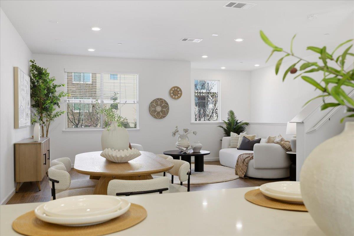 Detail Gallery Image 17 of 46 For 3058 San Jose Vineyard Ct #4,  San Jose,  CA 95136 - 4 Beds | 3/1 Baths