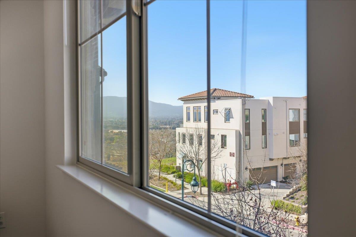 Detail Gallery Image 26 of 46 For 3058 San Jose Vineyard Ct #4,  San Jose,  CA 95136 - 4 Beds | 3/1 Baths