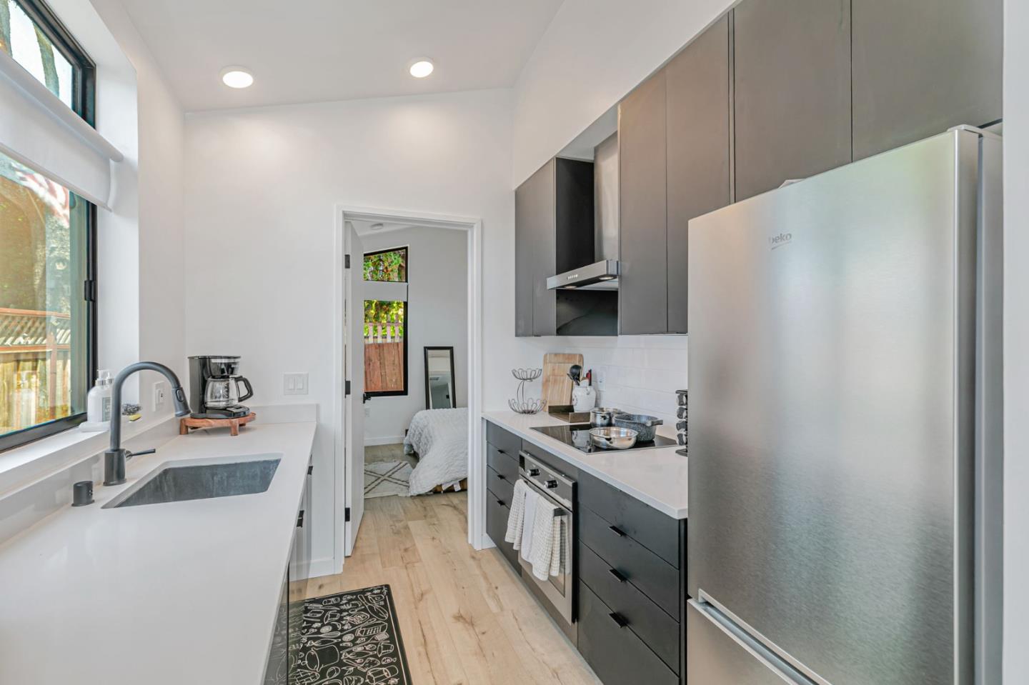 Detail Gallery Image 11 of 19 For 1555 Washington St, Santa Clara,  CA 95050 - – Beds | – Baths