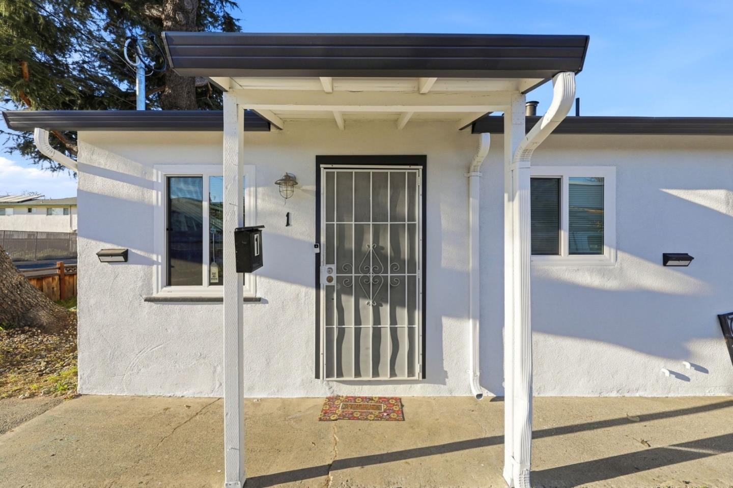 Detail Gallery Image 5 of 19 For 1555 Washington St, Santa Clara,  CA 95050 - – Beds | – Baths