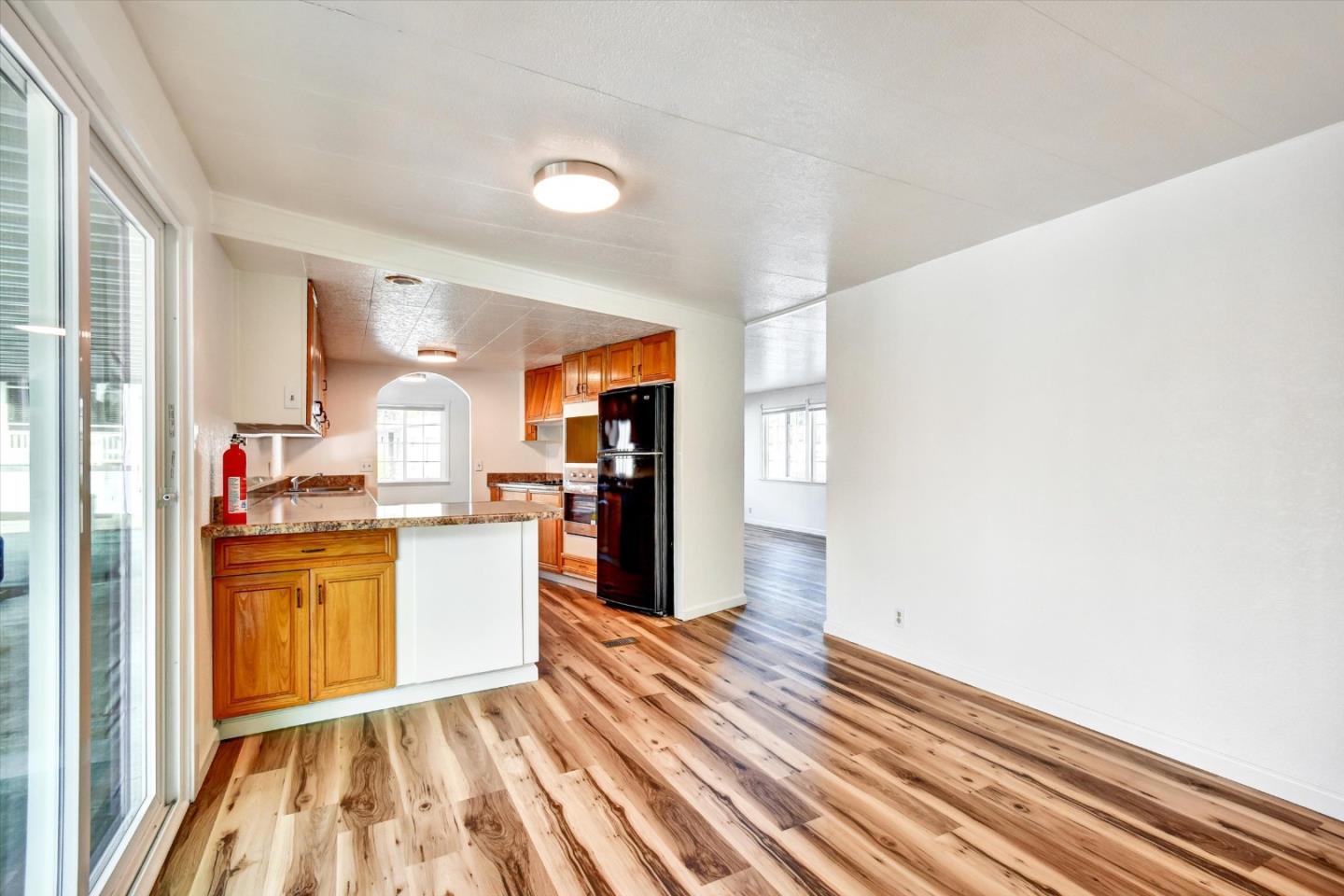 Detail Gallery Image 12 of 46 For 17 Pepperwood Way #17,  Soquel,  CA 95073 - 2 Beds | 2 Baths