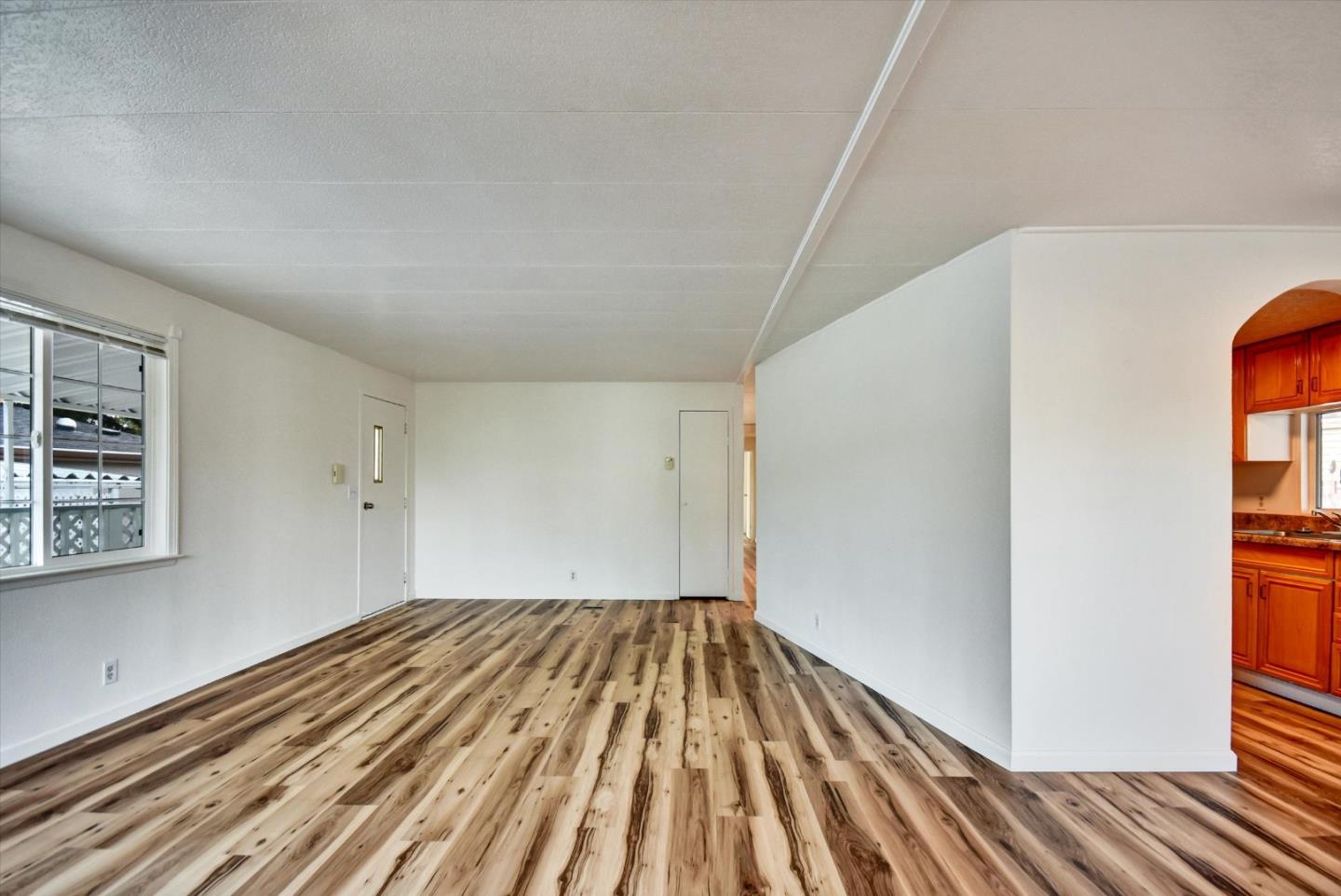 Detail Gallery Image 4 of 46 For 17 Pepperwood Way #17,  Soquel,  CA 95073 - 2 Beds | 2 Baths