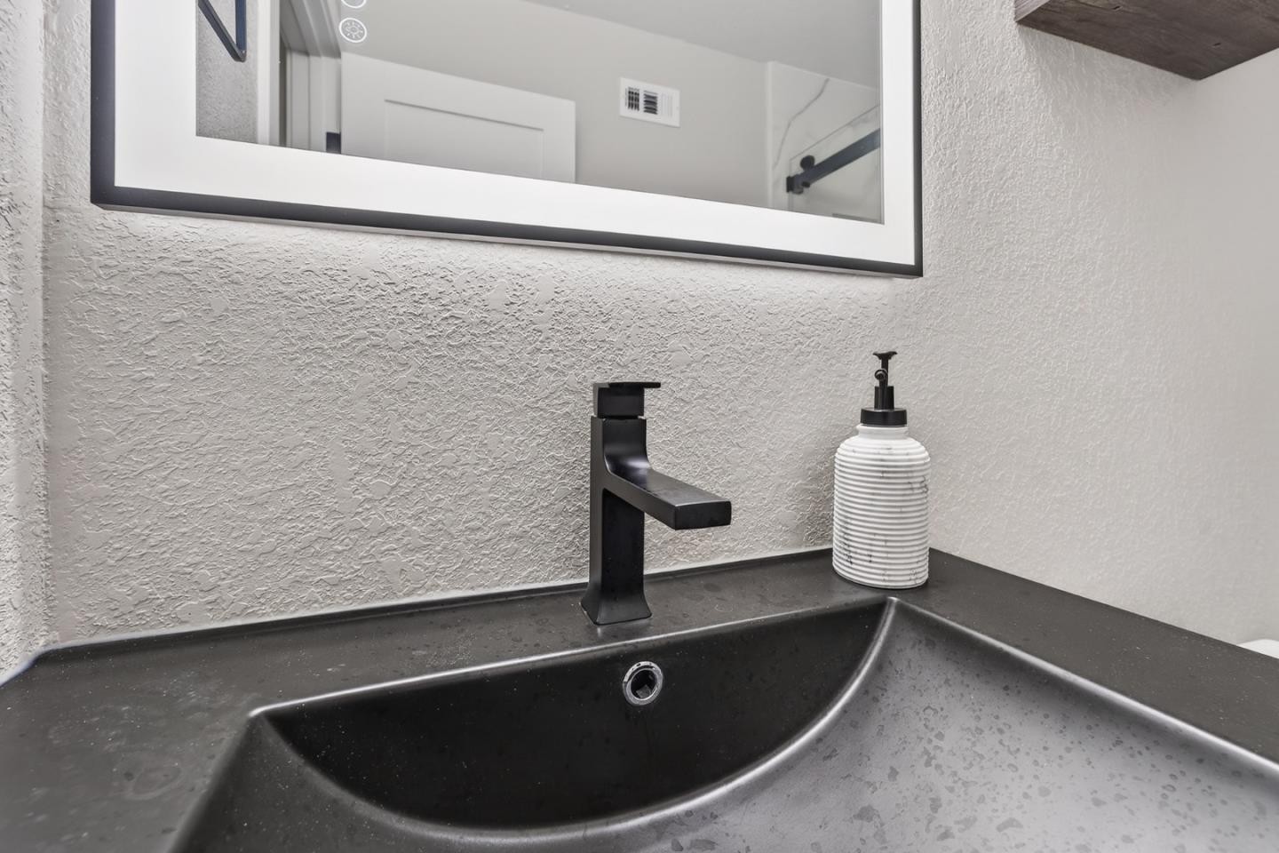 Detail Gallery Image 35 of 49 For 2056 Nottoway Ave, San Jose,  CA 95116 - 3 Beds | 2 Baths