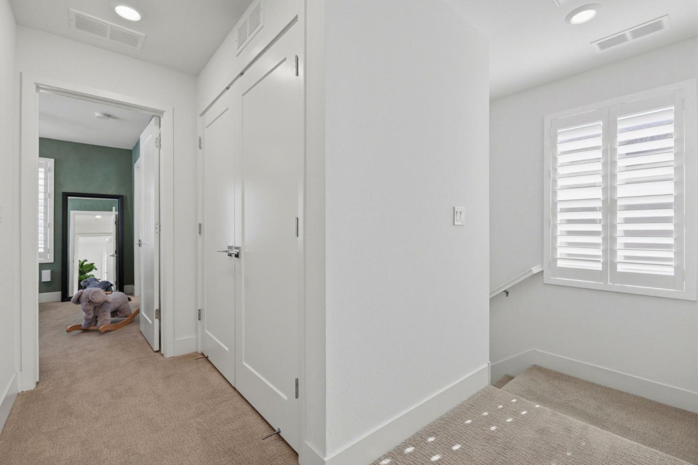 Detail Gallery Image 16 of 39 For 9263 Vista Cove Way, Newark,  CA 94560 - 3 Beds | 3 Baths