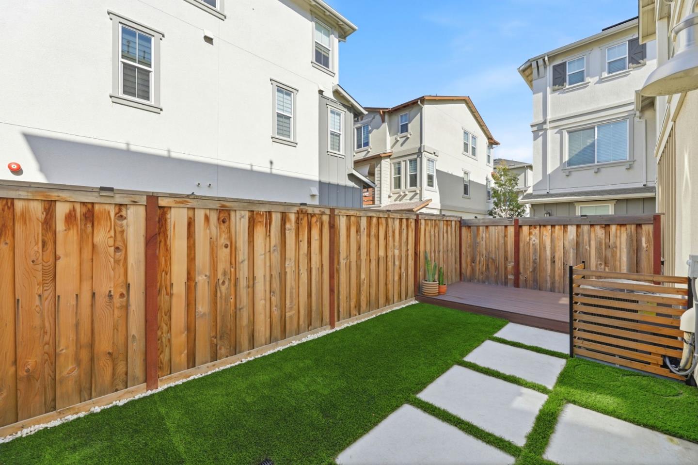 Detail Gallery Image 29 of 39 For 9263 Vista Cove Way, Newark,  CA 94560 - 3 Beds | 3 Baths