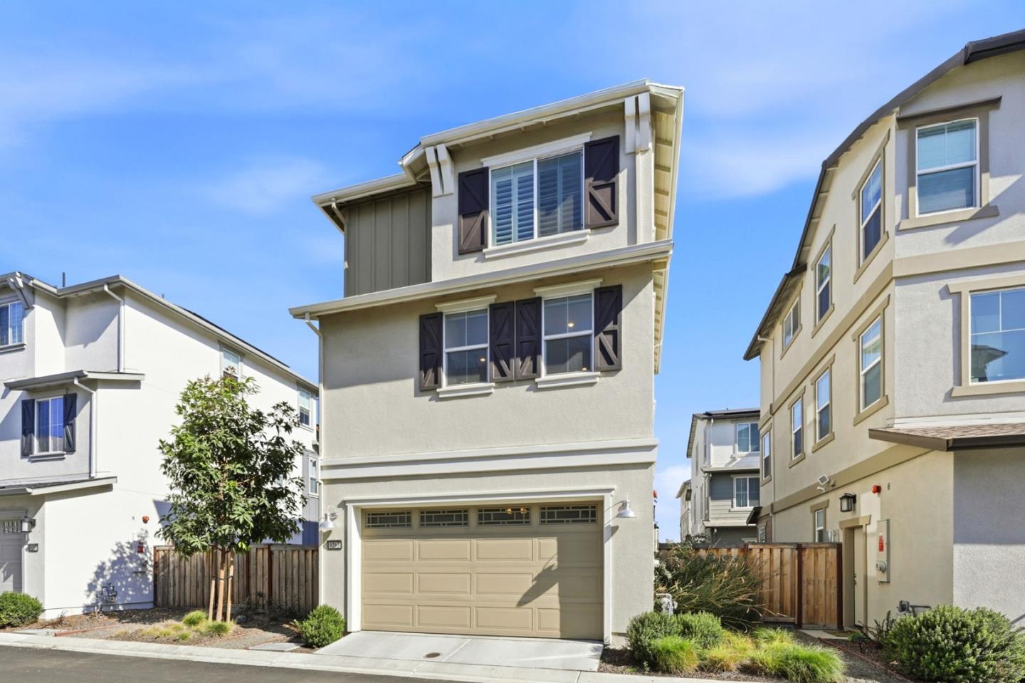 Detail Gallery Image 34 of 39 For 9263 Vista Cove Way, Newark,  CA 94560 - 3 Beds | 3 Baths