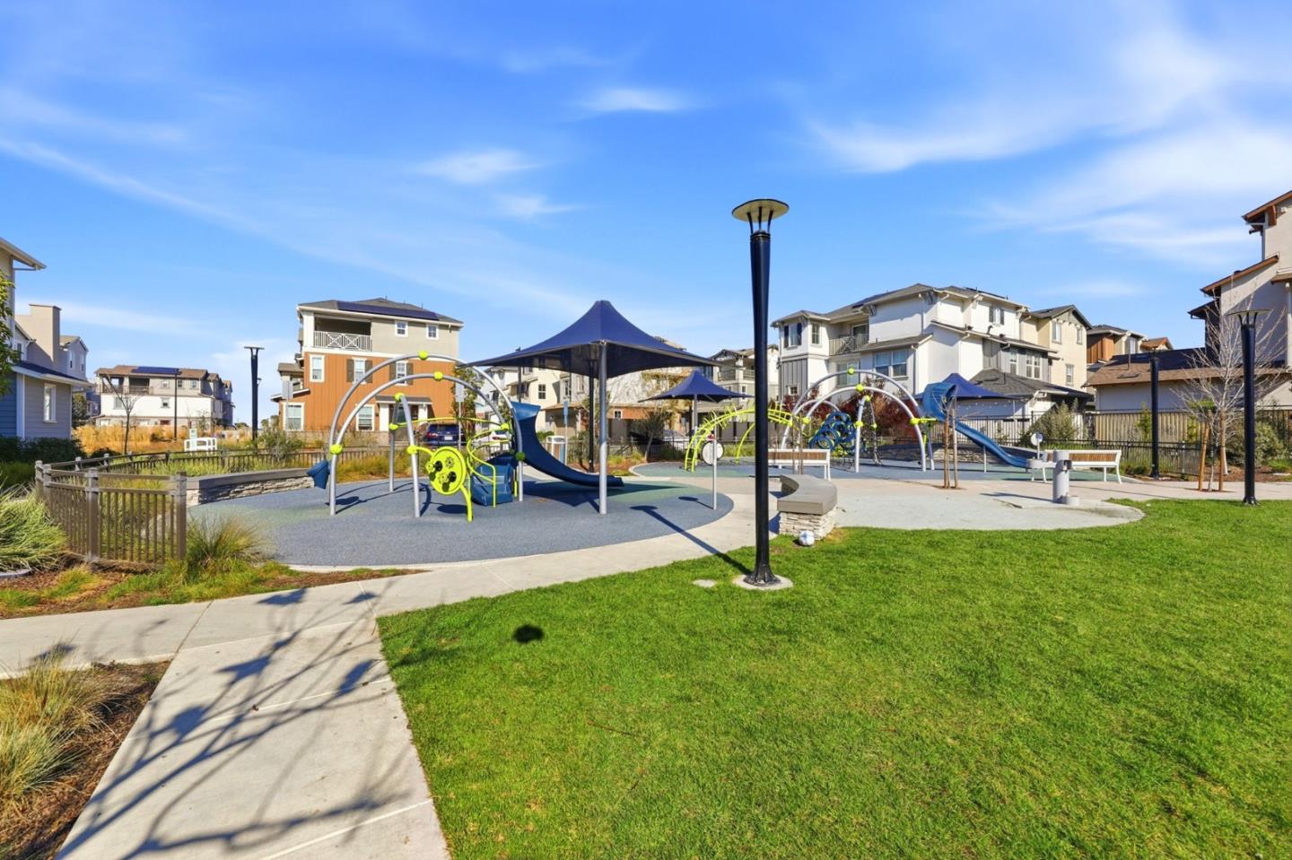 Detail Gallery Image 35 of 39 For 9263 Vista Cove Way, Newark,  CA 94560 - 3 Beds | 3 Baths