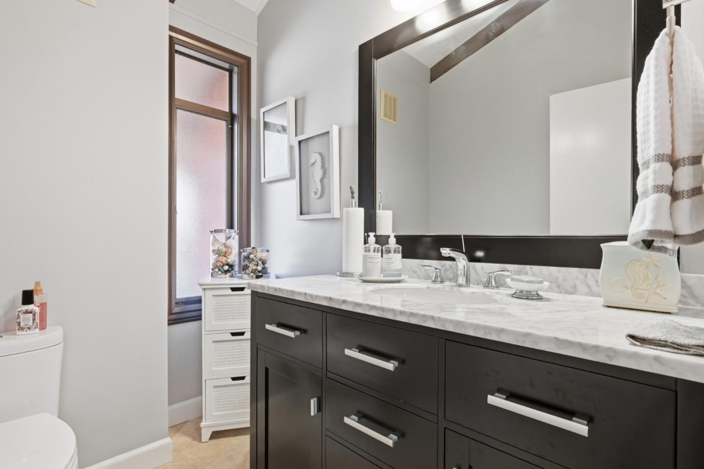 Detail Gallery Image 18 of 25 For 0 Oak Knoll 2 Se of Forest, Carmel,  CA 93921 - 3 Beds | 2/1 Baths