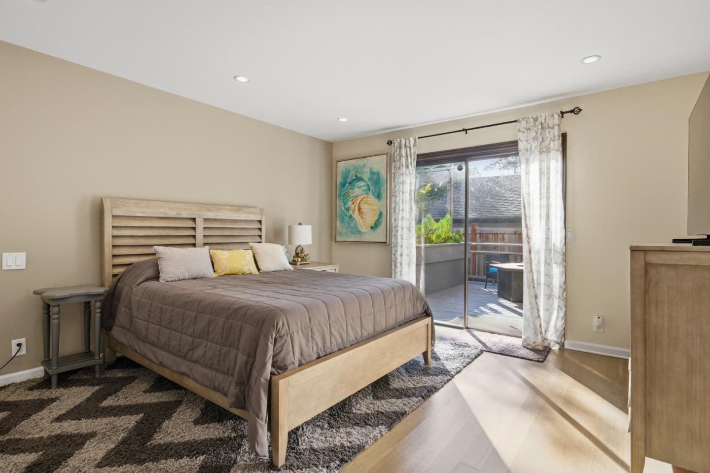 Detail Gallery Image 19 of 25 For 0 Oak Knoll 2 Se of Forest, Carmel,  CA 93921 - 3 Beds | 2/1 Baths